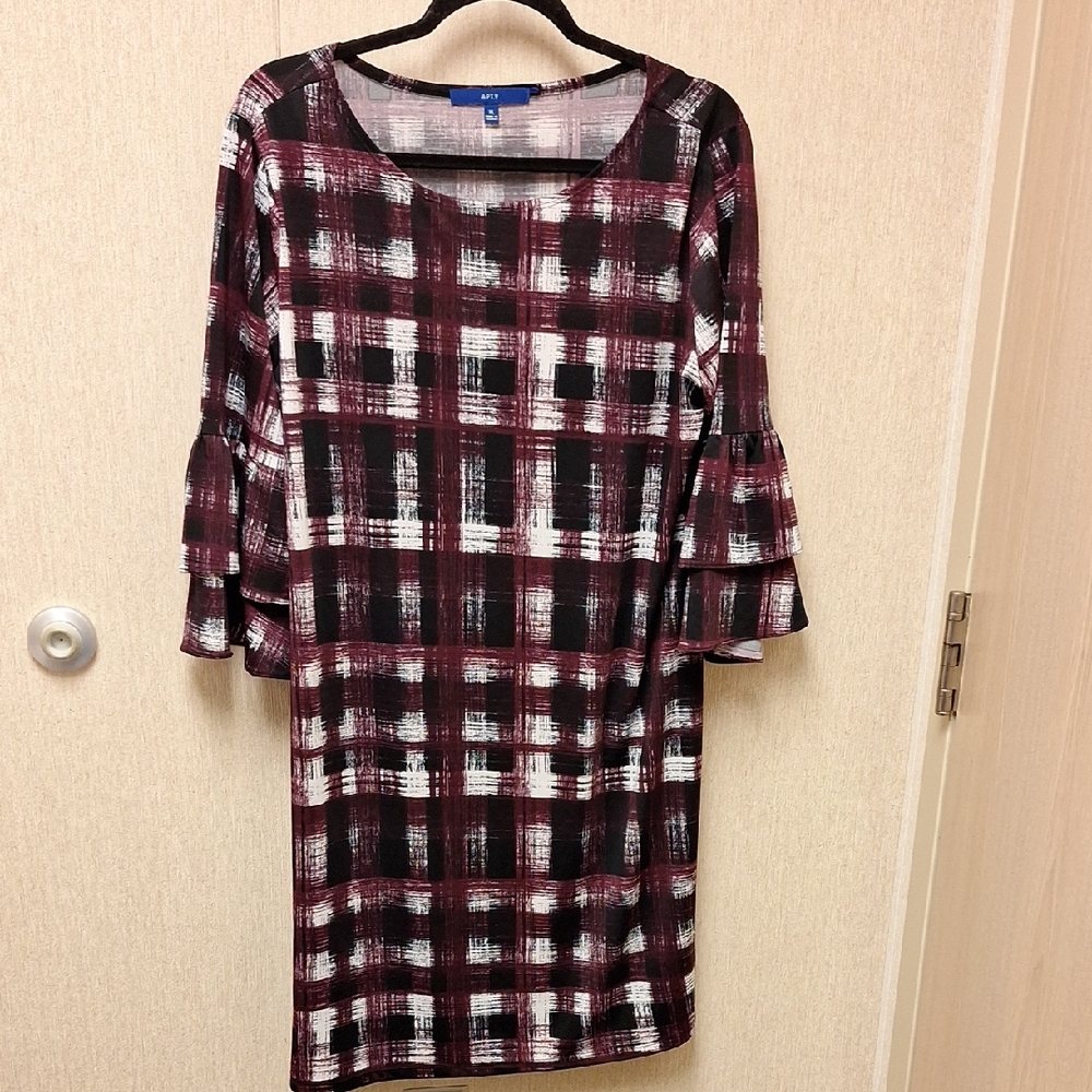 Apt. 9 Maroon and Black Checkered Long Sleeve Dress